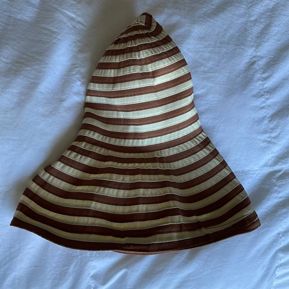 Cream and light brown striped sun hat by San Francisco Hat - protective & cute! - Picture 8 of 9